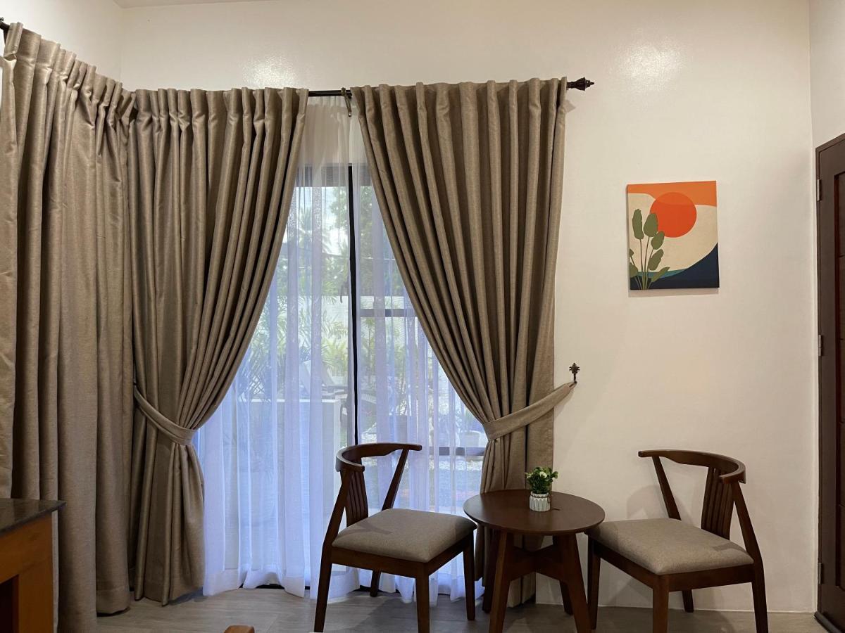 פנגלאו Thistle Inn מראה חיצוני תמונה
