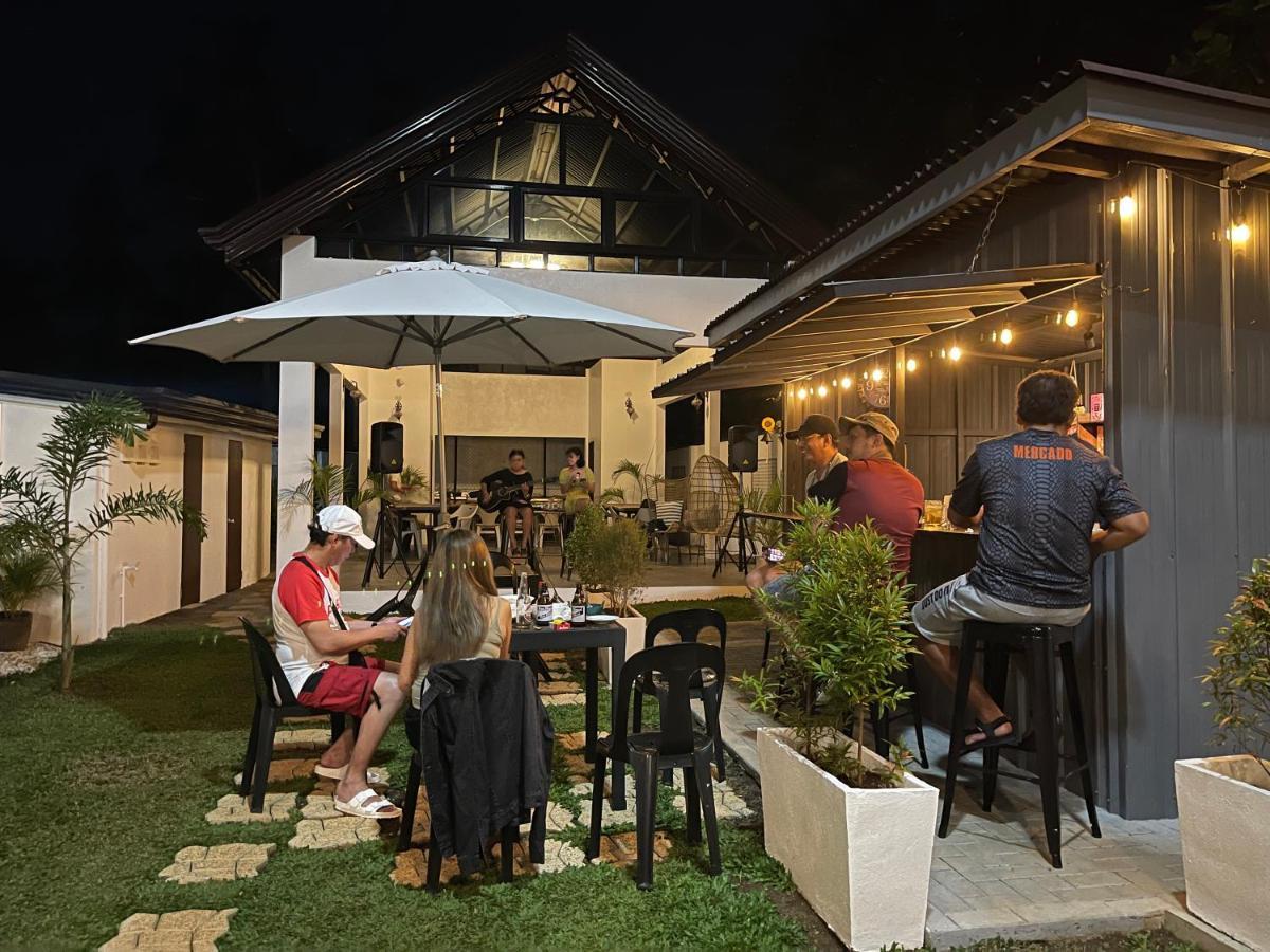 פנגלאו Thistle Inn מראה חיצוני תמונה