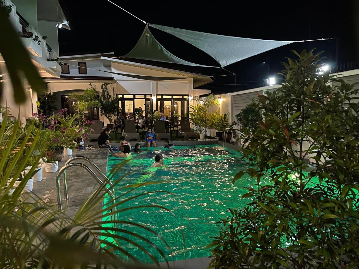 פנגלאו Thistle Inn מראה חיצוני תמונה