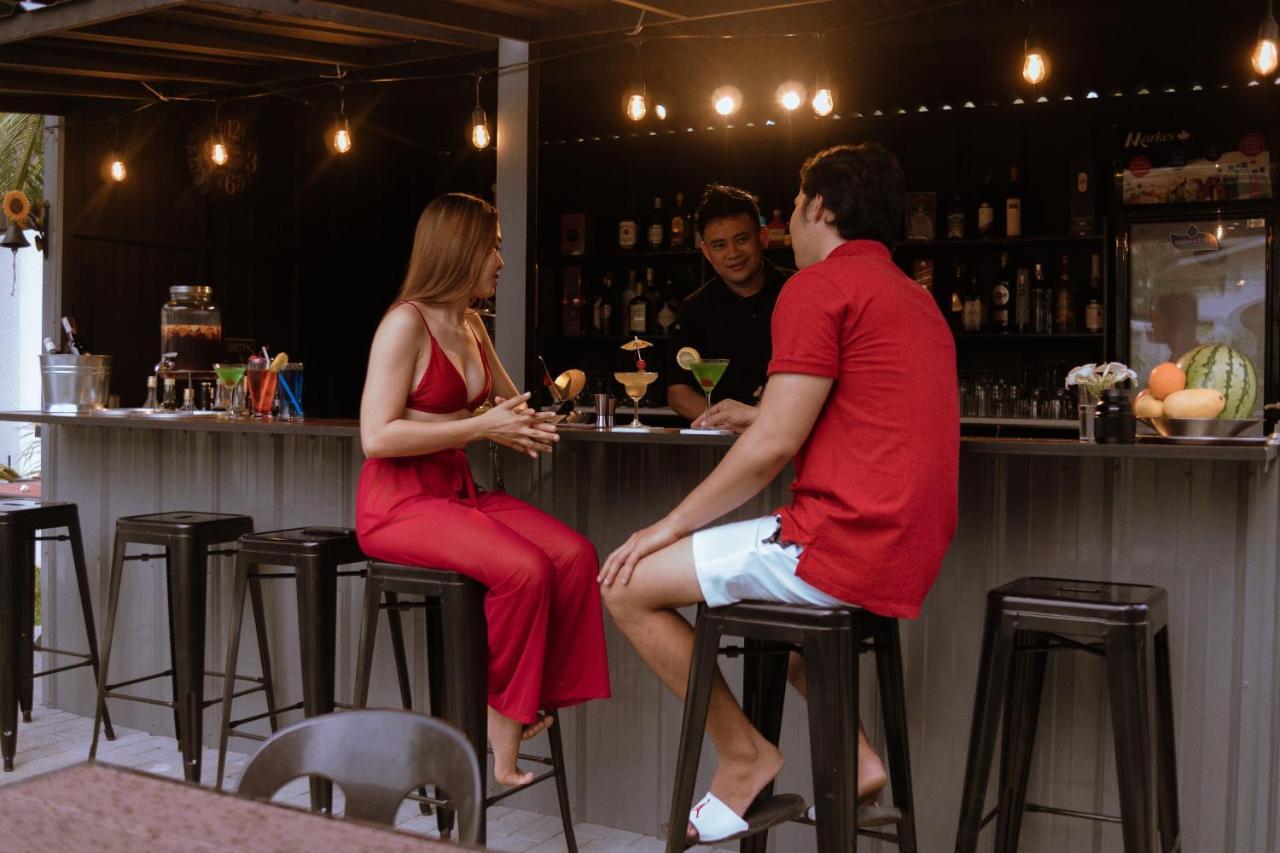 פנגלאו Thistle Inn מראה חיצוני תמונה